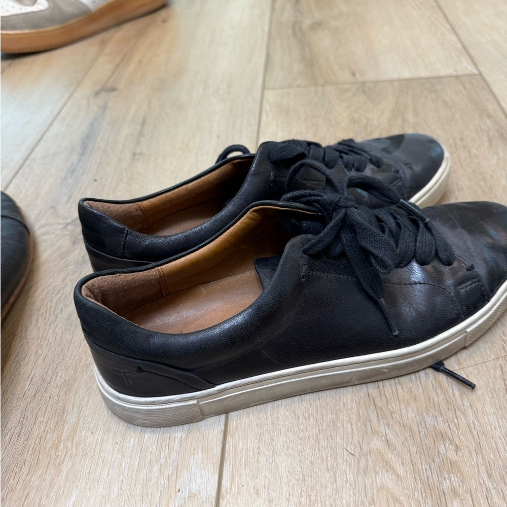 Women’s Frye tennis shoes size 8.5